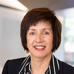image of Lisa Cisneros